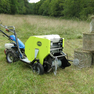 Presse à balles de foin mini portable à économie d'énergie pour paille de pin et herbe, garantie 3 ans - Offre Spéciale - Product Image 2