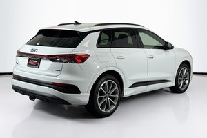 Audi Q4 Sportback E-TRON AWD Crew Cab Pickup 2023 - Product Image 3