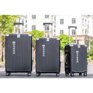 Bolsa de equipaje de alta calidad para hombres y mujeres, Maleta de Material Pc para mujeres, maleta con ruedas de hierro hecha en Vietnam - Product Image 1