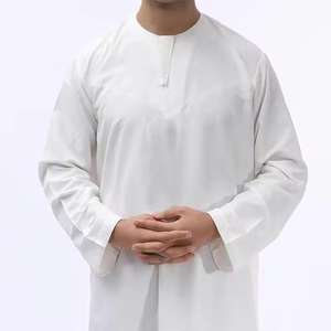 Vêtements islamiques modestes pour hommes en gros directement de l'usine - Stock disponible Thawb Thobe/Jubba pour la saison de printemps à Dubaï et au Qatar - Product Image 6