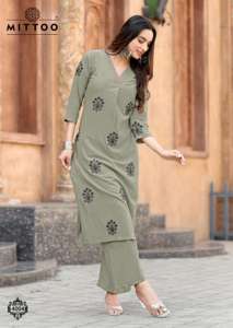 Kurti de travail en fil de rayonne lourd à la mode Maruti avec fond en rayonne Collection de vêtements décontractés indiens disponibles vêtements indiens pakistanais - Product Image 6