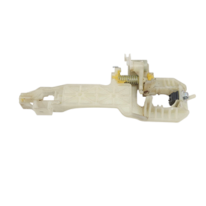 SOPORTE DE MANILLAR DELANTERO DERECHO KIA Stonic Serie 82665-H8000 (17>) - Product Image 1