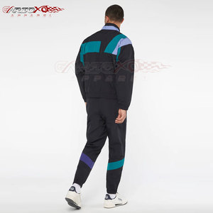 Ensemble coupe-vent élégant à capuche pour homme avec empiècements contrastants, résistant au vent et à l'eau, léger, idéal pour l'hiver - Product Image 2