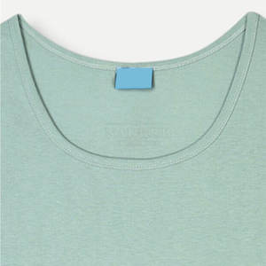 Haut sans manches de style minimaliste en mélange de coton doux pour usage quotidien avec coutures durables et tissu respirant - Product Image 6