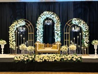 Mur de bougies en métal pour réception de mariage, élégant et scintillant, pour la décoration de scène de mariage asiatique en Australie