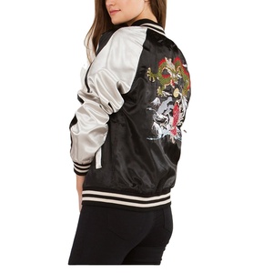 แจ็คเก็ตบอมเบอร์ผ้าซาตินคุณภาพสูง ปรับแต่งได้ สำหรับผู้ชายและผู้หญิง กันลม ระบายอากาศ ปักโลโก้ด้านหน้าตามสั่ง แจ็คเก็ตผู้ชาย - Product Image 3