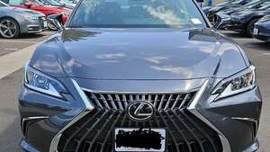 2025 ES 350 FWD สภาพดี ใช้งานน้อย - Product Image 2