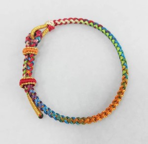 Bracelet porte-bonheur bouddhiste tressé tendance pour homme ou femme - Product Image 2