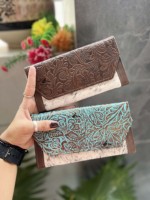 Casing ponsel genggam dompet kulit ukir desainer baru dompet kulit sapi bergaya dompet warna Pirus untuk wanita