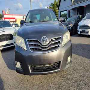 Asientos de Cuero para Camry LE 2011 con Volante a la Izquierda y Cámara Trasera en Venta - Product Image 1