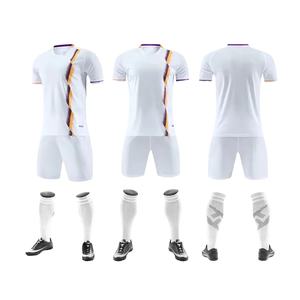 Ropa de equipo de precio barato, camiseta de sublimación Digital personalizada de alta calidad, ropa deportiva para hombres, uniforme de fútbol con embalaje personalizado - Product Image 1