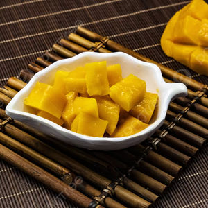 Sirop sucré artisanal du delta du Mékong, mangue séchée douce - Product Image 1