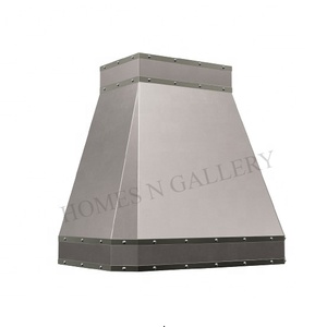 Hotte murale sur mesure de style européen en acier inoxydable antique, corps conique, rivets décoratifs, finition zinc argent antique - Product Image 2