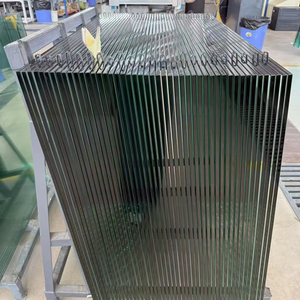 Balustrade en verre trempé à faible teneur en fer, transparent et sécurisé, 8 mm, 10 mm, 12 mm, fabriqué au Vietnam - Product Image 1