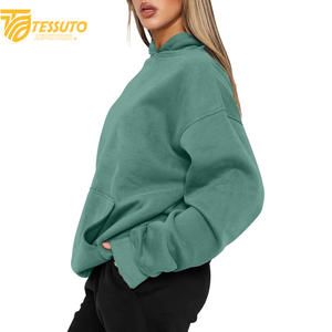 Vente en gros de sweats à capuche courts pour femmes en coton 100% de haute qualité, mode d'hiver, unis, personnalisés avec logo imprimé sur le devant - Product Image 4