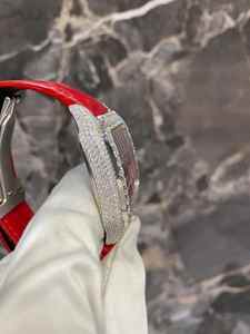 Montre unisexe de luxe à quartz, style hip-hop, bracelet en cuir véritable, boîtier en acier inoxydable, affichage numérique 41 mm, fabrication japonaise - Product Image 4