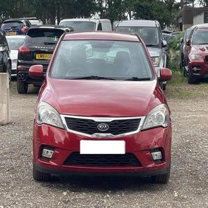 KIA CEED 1.6 2 2010 USADO, Volante a la Izquierda/Derecha - Product Image 1