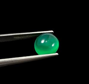 ลูกปัดพลอยโอนิกซ์สีเขียวทรงกลมพลอยสีเขียวพลอยเทียมขนาด6มม. ทำอัญมณีธรรมชาติ - Product Image 1