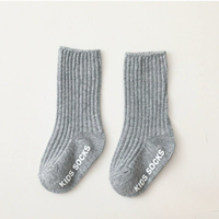 Chaussettes pour bébés en coton doux pour tout-petits Antidérapantes Écologiques Respirantes Style chaussettes mignonnes en plusieurs couleurs pour un usage quotidien