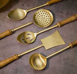 ชุดช้อนส้อมสแตนเลสสุดหรูสำหรับรับประทานอาหารทุกวันหรือในโอกาสพิเศษ - Product Image 3