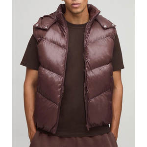 Gilet matelassé léger et décontracté pour hommes, résistant à l'eau, chaud et élégant - Product Image 1