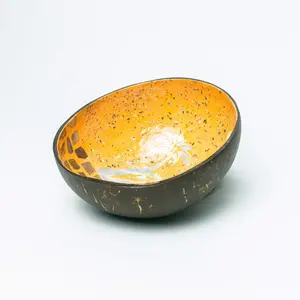 Handmade Natural Vietnã Coco Shell Bowl Candy Bowl Ornamento Criativo Lacado Coconut Bowl