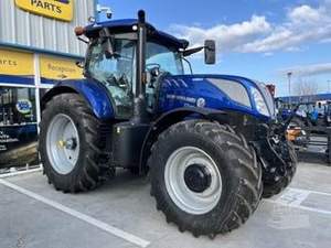 Tractor Lovol Serie T con Cabina Completamente Cerrada - Ofrece Comodidad Durante Todo el Año y Productividad Inigualable - Product Image 5