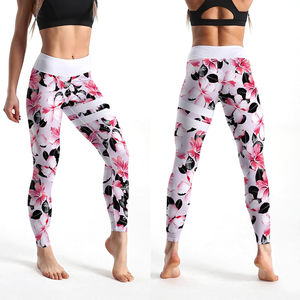 Leggings de yoga taille haute avec étiquette tissée par sublimation personnalisée de la meilleure qualité - Product Image 3