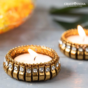 Estilo de lujo Hermoso grabado Diwali Latón hecho a mano Latón tradicional Kuber profundo/Diya/Lámpara de aceite - Product Image 1