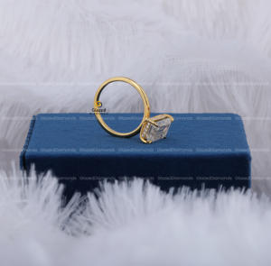 Anillo solitario de diamante cultivado en laboratorio de corte esmeralda hecho a mano, Plata de Ley 925, diseño de Halo oculto personalizado, ropa de fiesta de boda para mujer - Product Image 5