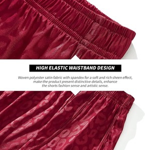 Short de fitness à séchage rapide dynamique et écologique pour hommes, pantalon trois-quarts double couche anti-éblouissement, solide, course à pied dans la rue - Product Image 4