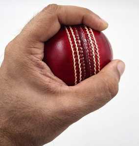 Meilleurs ballons de cricket en cuir de qualité supérieure cousus à la main personnalisés avec logo - Product Image 6