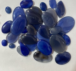 Prix le plus bas pierre d'onyx de calcédoine bleue, cabochon lâche et lisse, mélange de formes et de tailles pierre d'onyx de calcédoine bleue, - Product Image 3