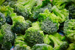 Brocoli surgelé frais, sain et pratique, légumes à cuire à la vapeur, idéal pour les cuisines domestiques, les restaurants, la restauration, en vrac - Product Image 4