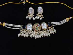 Ensemble de collier ras du cou plaqué or Bollywood du fabricant indien pour femmes et filles vêtements de fête religieux et de mariage classiques - Product Image 2