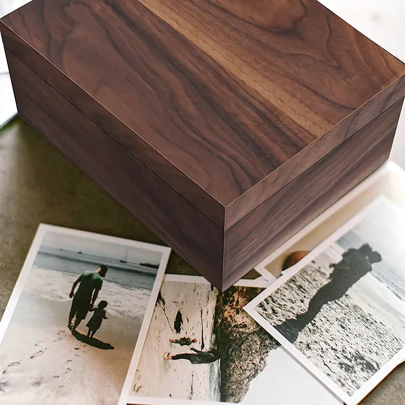 निजीकृत लकड़ी का फोटो बॉक्स उत्कीर्ण लकड़ी का फोटो एलबम बॉक्स फ्लैश ड्राइव फोटो बॉक्स शादी का उपहार