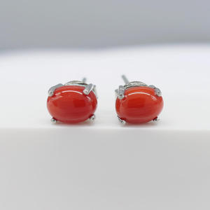 Pendientes de botón de ónix rojo cabujón de corte ovalado Rhaya Jewels al por mayor, joyería de piedras preciosas naturales, plata de ley chapada en rodio - Product Image 4