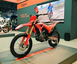 Motocicleta de Motocross Kayos H6R 250 R 2025 de 4 Tiempos, Homologada para Carretera, 250CC, para EE. UU./Reino Unido/UE/Japón, >80 km/h - Product Image 3