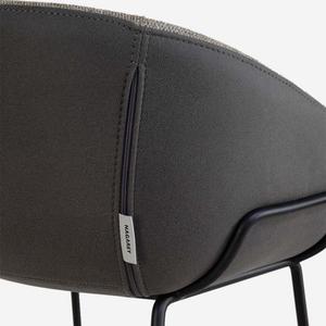 Tabouret de bar Aitor en acier de qualité avec tissu de couleur grise pour meuble de bar - Product Image 4