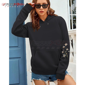 Sweat à capuche en tissu respirant pour femme avec impression colorée et performance adaptée aux jours actifs Sweat à capuche respirant pour femme - Product Image 5