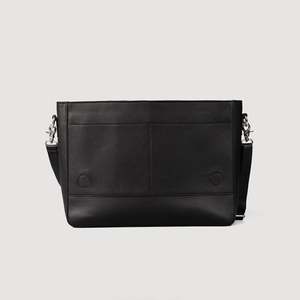 Bolso Mensajero de Cuero PU Carismatico para Hombre, Estilo Vintage a la Moda, con Botones y Cadenas Decorativas, Color Negro, para Primavera/Verano - Product Image 6