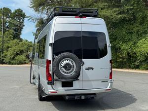 Mercedes-Benz Sprinter Cargo Van 3500XD 2024, Tracción en las Cuatro Ruedas, Motor Diésel de 2.0L y 4 Cilindros de Alto Rendimiento, Minivan - Product Image 3