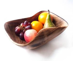 Cuenco de madera clásico para servir avena o cereales para el desayuno, agregando carácter orgánico y sensación cálida a la Mesa - Product Image 4