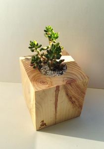 HANDICRAFTS Wooden Flowerpot Wishing <b>Well</b> Planter Backyard <b>Garden</b> Decor Creative Wooden Planters Bark Flower Pots <b>Garden</b> - Product Image 3