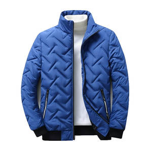Chaqueta Acolchada Transpirable de Secado Rápido para Hombre con Diseño de Costuras Personalizadas, Cuello Alto y Cierre de Cremallera, Abrigo Cálido para Invierno - Product Image 4
