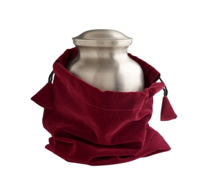 Urne de crémation en laiton fabriquée en usine pour cendres d'animaux de compagnie blanche avec sac commémoratif en métal imprimé de patte noire personnalisé pour animaux de compagnie - Product Image 6