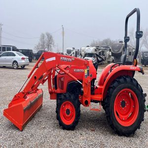 Precio bajo de segunda mano para 4WD 854 Farm Tractor 70HP con motor y caja de cambios de alta productividad - Product Image 5