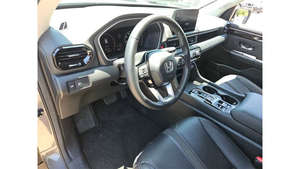 Usado, 2025, Bajo Kilometraje, Transmisión Automática, Asientos de Cuero, Sin Accidentes y Listo para Enviar - Product Image 5