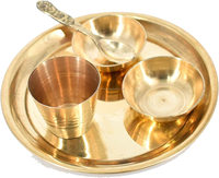 Plateau rond en cuivre Bhog Thali, ensemble de puja Laddu Gopal Krishna avec logo personnalisé, verre Katori et cuillère pour un usage domestique ou en temple