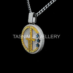 Colgante Personalizado de Plata de Ley GE con Diseño Cristiano Hip Hop, Moissanita VVS de Corte Brillante, Nombre en Letra, Certificado GIA, 10K - Product Image 3